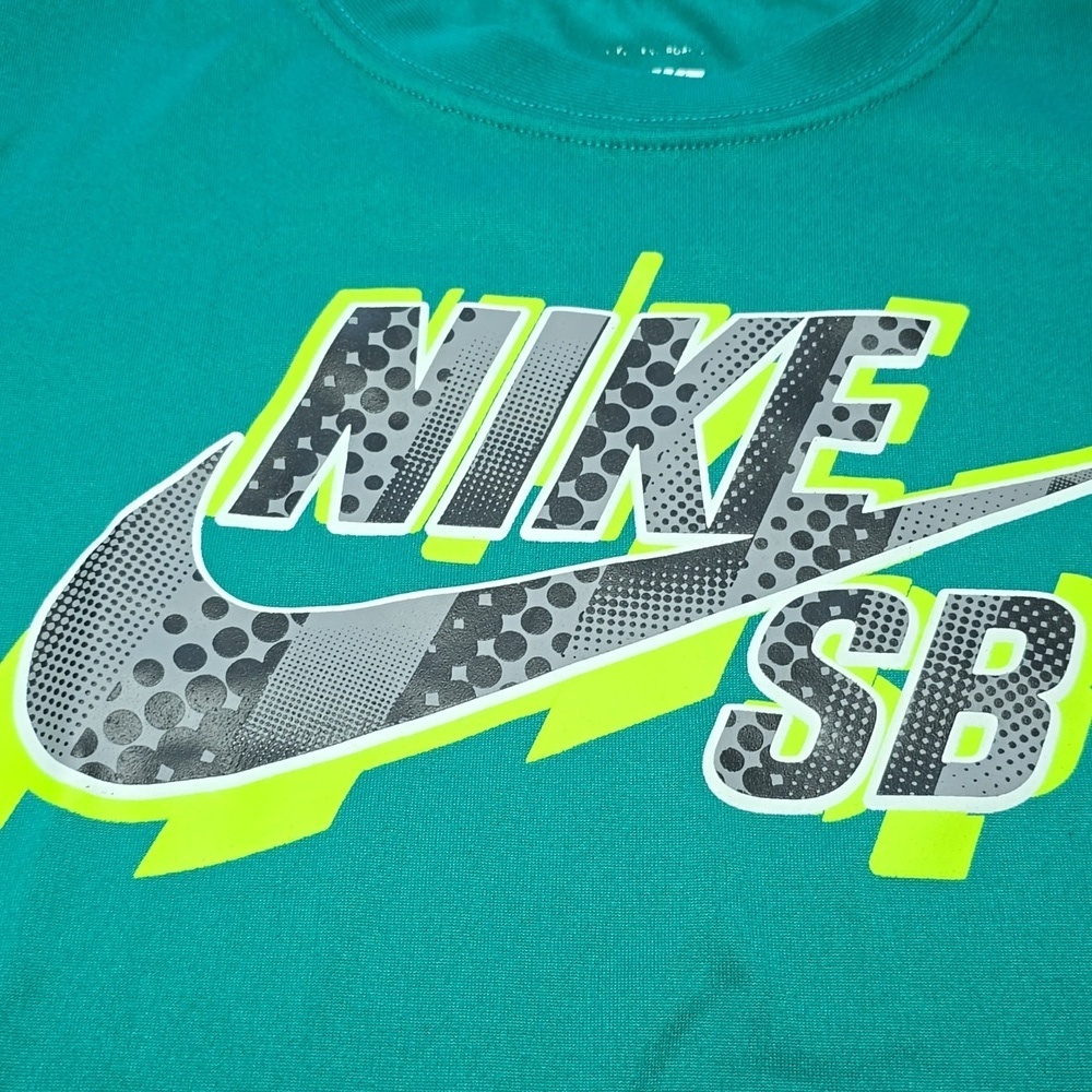 Nike Skateboarding Crew Neck Teal Dri-FIT T-Shirt - KIDS Size 10 -12 - Picture 3 of 8